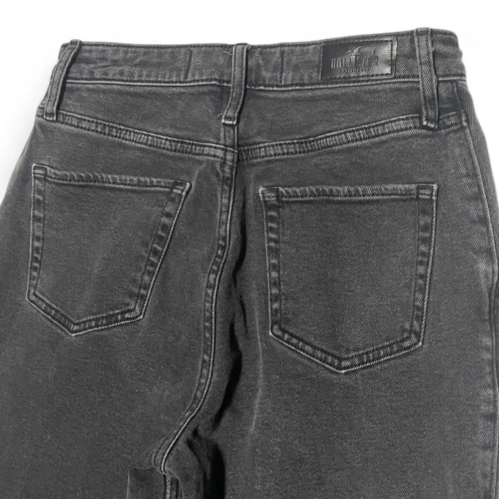 Hollister Women's Ultra High Rise Dad Jean Vintage Stretch Black Size 1R 26Wx28L - Picture 4 of 11